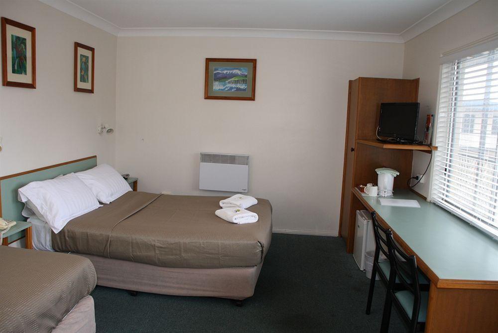 Hobart Tower Motel Exterior photo